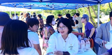 "봄은 멀리서 오지 않는다" 이서영 예비후보, 성남 벚꽃길에서 봄을 말하다