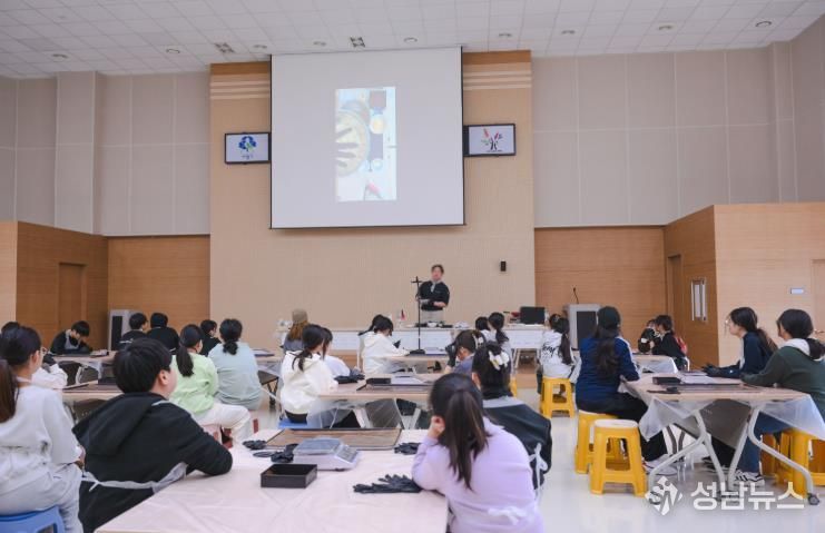 부평구청소년꿈나래터, ‘요리실험실: 꿈나Lab - 두바이쫀득쿠키 만들기’ 성황리 마쳐