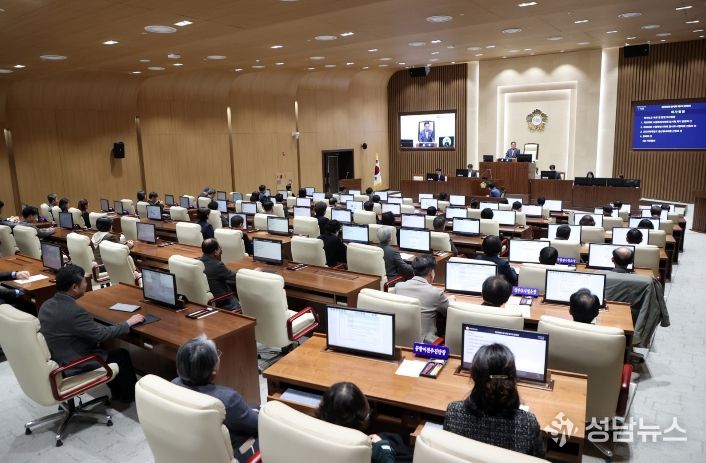 수원특례시의회, 제399회 임시회 개회