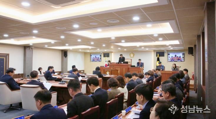 제382회 임시회 제2차 본회의 사진