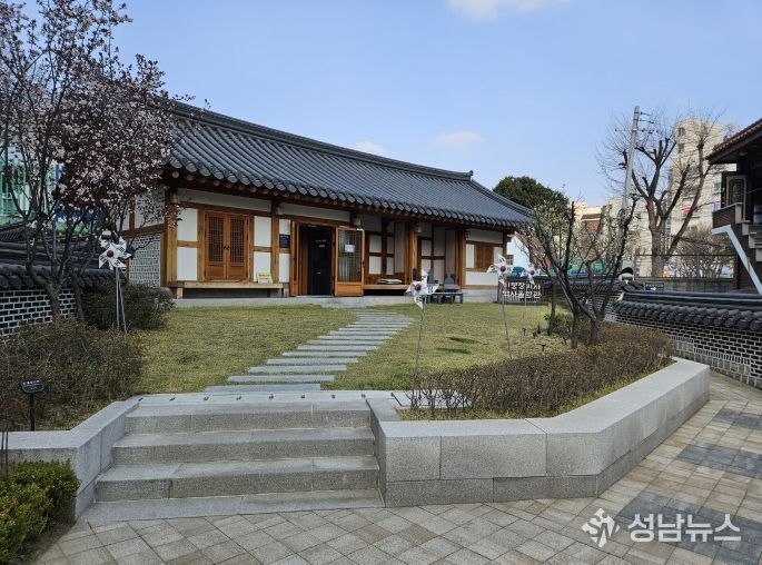 이봉창역사울림관