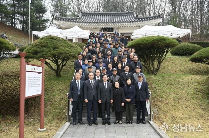 충령사 추모제례 모습