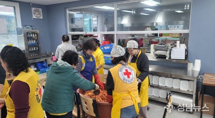 이천시 장호원읍, 도화봉사회 사랑의 밑반찬 전달 봉사 실시