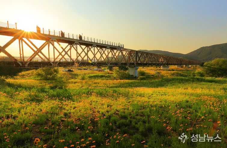 김해낙동강레일파크 `왕의 노을` 모습 낙조 모습